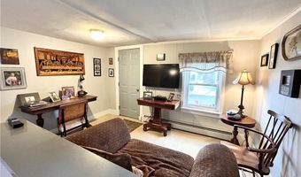 302 State St, Bristol, RI 02809