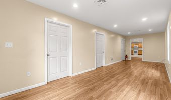 196 5th St, Bridgeport, CT 06607