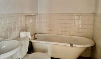 2305 Violet St, Carlsbad, NM 88220