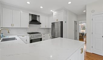 7260 Fawn Lake Dr, Alpharetta, GA 30005