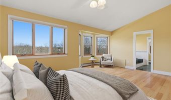 46 Timberland Dr, Lincoln, RI 02865