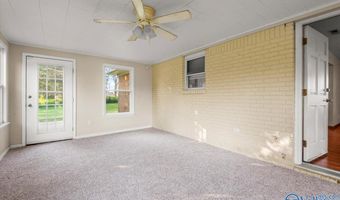 2097 Needmore Rd, Albertville, AL 35950