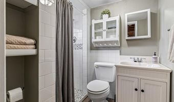 21 Sun Aire Dr, Arnold, MO 63010