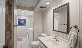 1922 Parkmont Ln, Anoka, MN 55303
