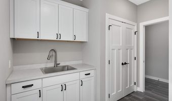 15590 Duck Trail Ln, Apple Valley, MN 55124