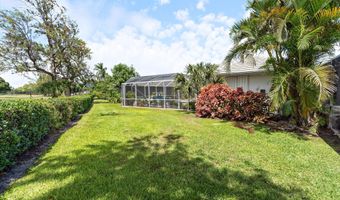201 Orange Tree Dr, Atlantis, FL 33462