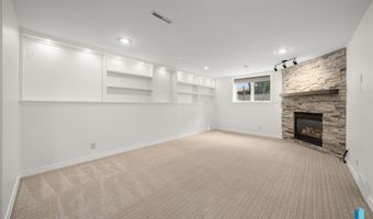 1513 E Sylvan Cir, Brandon, SD 57005