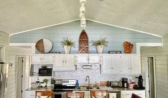 198 Bream Dr, Anacoco, LA 71403