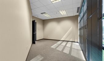 174 Clarkson Rd, Ballwin, MO 63011