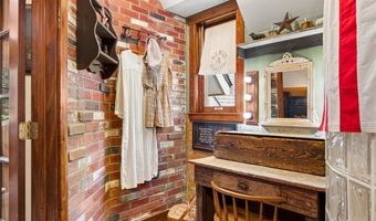 15333 Hillside Dr, Archie, MO 64725