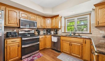 240 Bent Tree Ct, Andover, KS 67002
