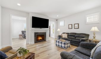 105 Axton Ln, Ashland, VA 23005