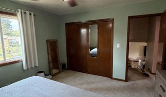 1620 E Elm St, Algona, IA 50511