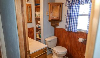 45 Howard St, Austin, IN 47102