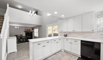 1015 Pebble Ct, Anderson, IN 46013