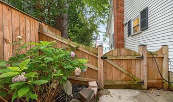 9908 DICKENS Ave, Bethesda, MD 20814
