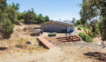 2855 N Victoria Dr, Alpine, CA 91901