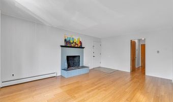 1558 1560 W Jones Dr SW, Ann Arbor, MI 48105