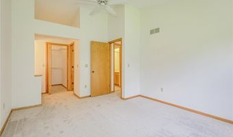 12818 Eastview Curv, Apple Valley, MN 55124