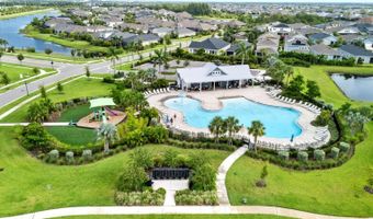 5829 SILVER SUN Dr, Apollo Beach, FL 33572