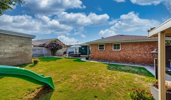 1105 Crescent Dr, Andrews, TX 79714
