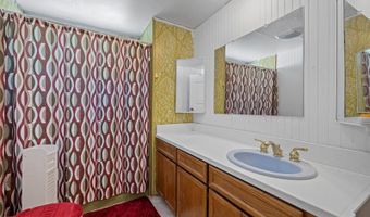 5824 Haddon Ln, Anacortes, WA 98221