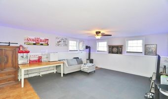 14 Virginia Ln, Bangor, ME 04401