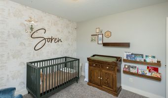 2909 SW Country Ln, Ankeny, IA 50023