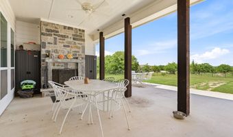 109 Bear Cat Ct, Alvord, TX 76225