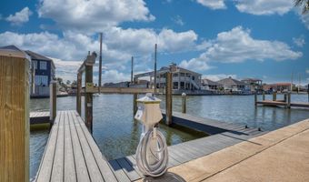 411 Porpoise Dr, Aransas Pass, TX 78336