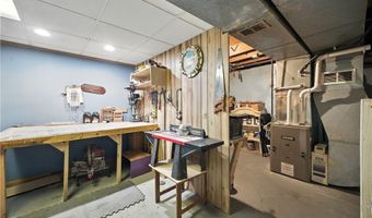 4289 Wedgewood Dr, Austintown, OH 44511