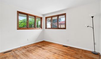 43 Delamere Rd, Amherst, NY 14221