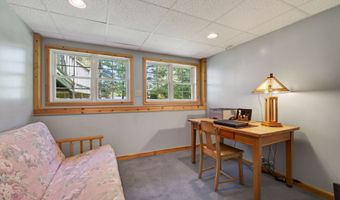 8 Liberty Rdg, Clinton, CT 06413