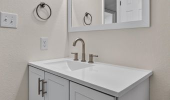 10501 Delicado Pl NE, Albuquerque, NM 87111