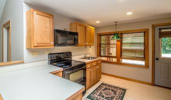 70 River St, Bartlett, NH 03812