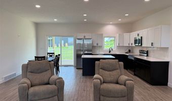 530 Jespersen Blvd, Akron, IA 51001
