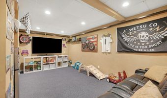 3 Hemion Way, Airmont, NY 10901