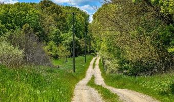 2905 N Lake Pleasant Rd, Arcadia, MI 48412