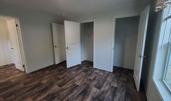 70 Shepherd Dr, Bangor, ME 04401