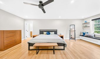 2 Sequoia St, Billerica, MA 01821