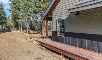 1 Caribou Pkwy, Cascade, ID 83611