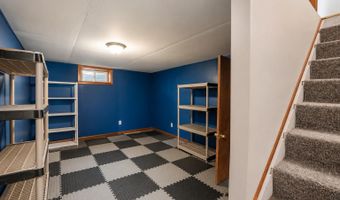 90 Clizbe Ave, Amsterdam, NY 12010