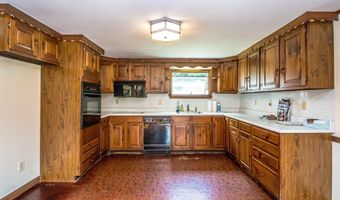 152 Parker Rd, Carroll, NH 03598