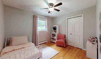 13 Birch Rd, Danbury, CT 06811