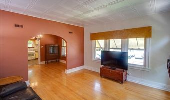 301 E 7th St, Alton, IL 62002