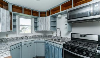 106 SW Commerce St, Adams, MN 55909