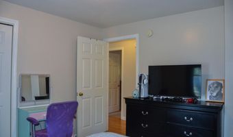 54 Pleasant Hill Rd, Augusta, ME 04330