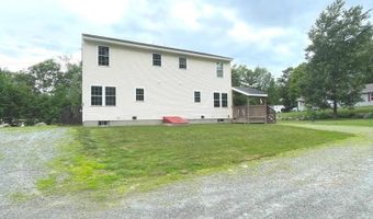 9 Crate Ln, Canaan, NH 03741