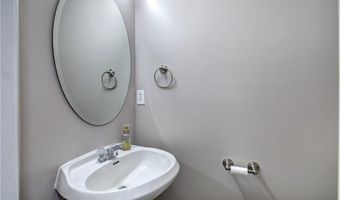 131 Princeton Ave, Adairsville, GA 30103