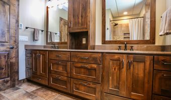 2405 NW 16th Ave, Aberdeen, SD 57401